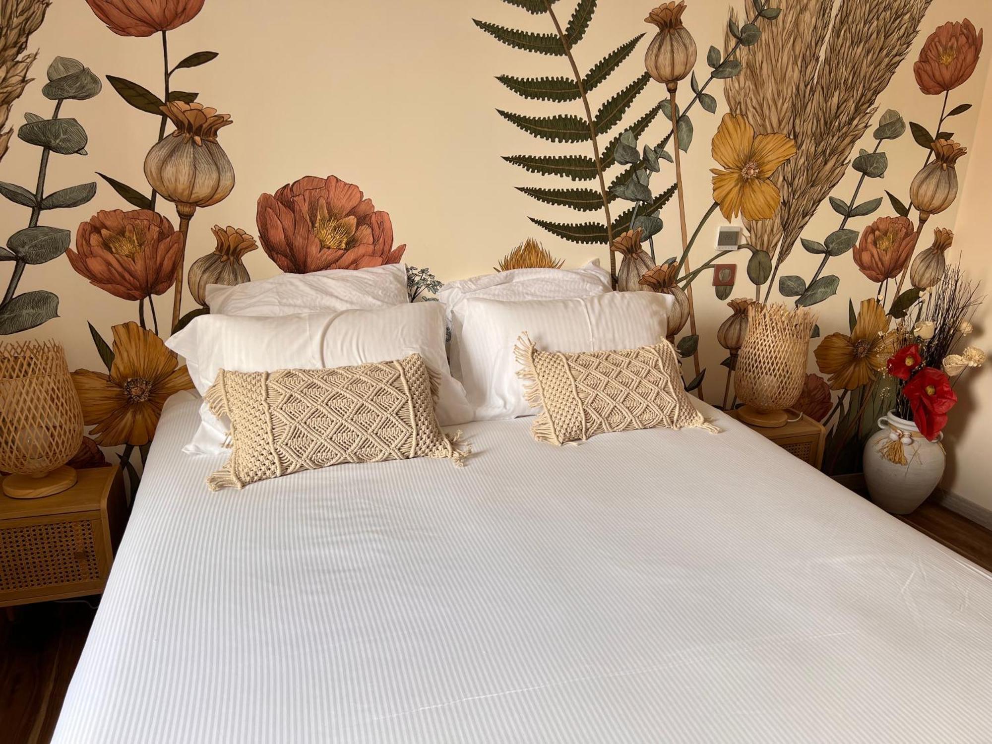 Logis Hotel De France La Cote-Saint-Andre Екстер'єр фото