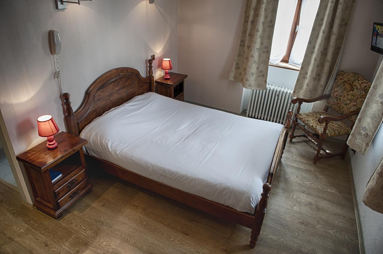 Logis Hotel De France La Cote-Saint-Andre Екстер'єр фото